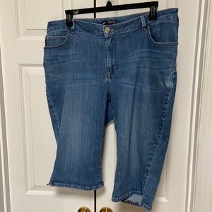 20w Lee denim capris